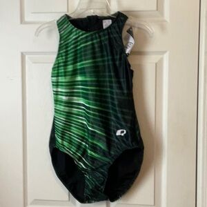 Q Swimwear Women’s Green Volt Waterpolo Swimsuit Classic Cut Size 36
